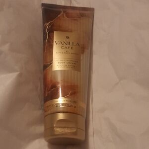 Bath & Body Works Vanilla Café Body Cream - Gold and Brown